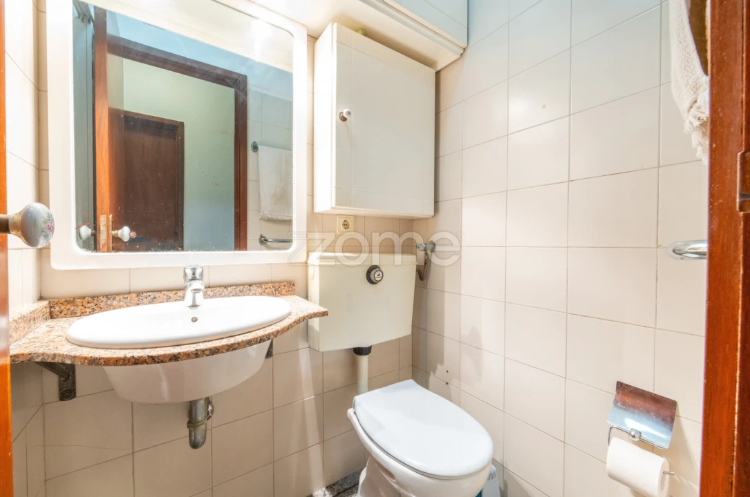 Apartamento T3 para Venda em Lordelo do Ouro e Massarelos Foto 19