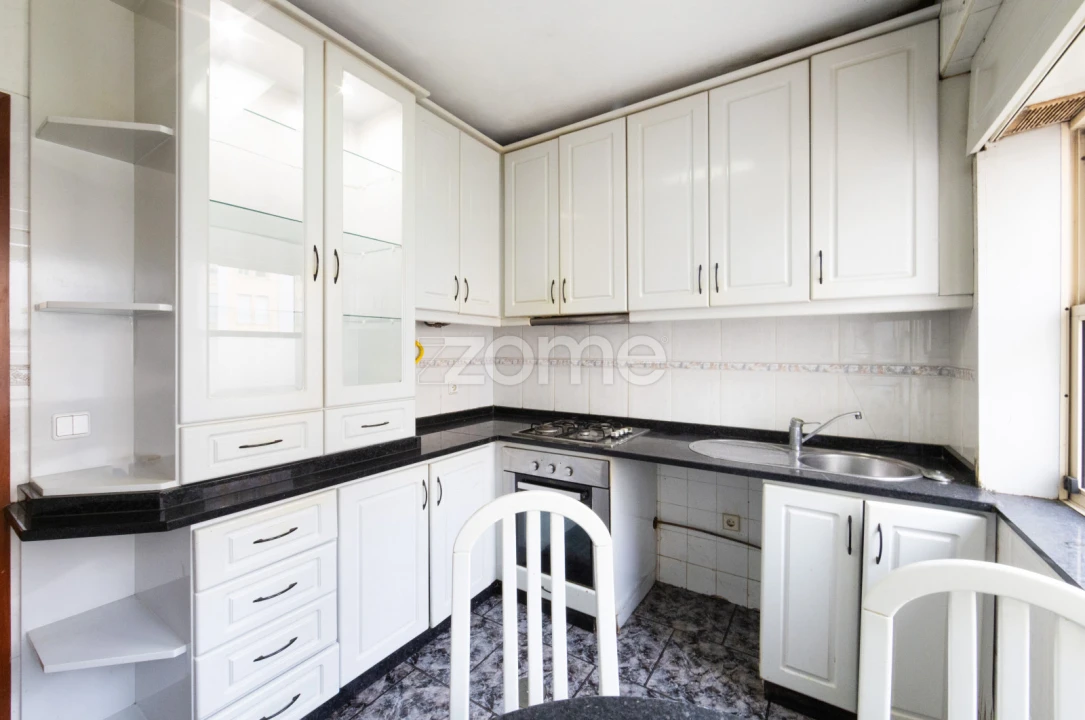 Apartamento T3 para Venda em Lordelo do Ouro e Massarelos Foto 23