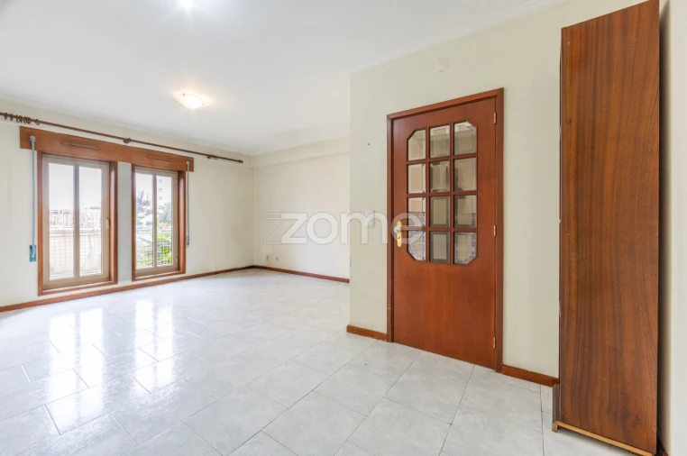 Apartamento T3 para Venda em Lordelo do Ouro e Massarelos Foto 5