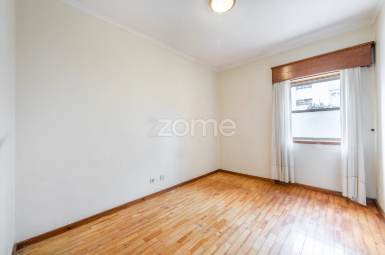Apartamento T3 para Venda em Lordelo do Ouro e Massarelos Foto 15