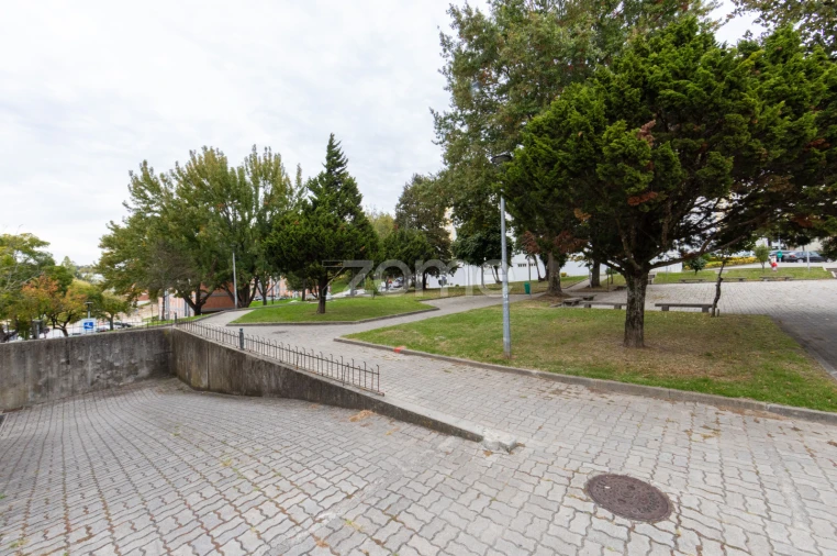 Apartamento T3 para Venda em Lordelo do Ouro e Massarelos Foto 27