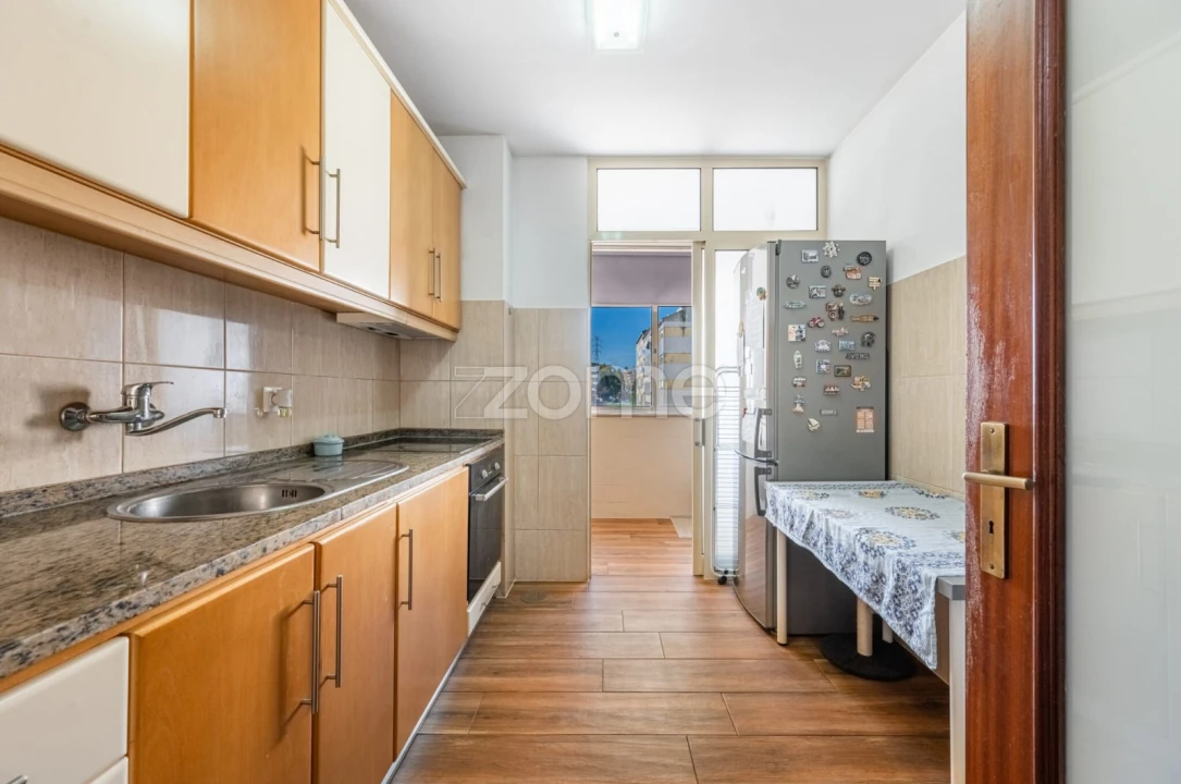 Apartamento T3 para Venda em Cidade da Maia Foto 9