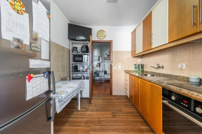 Apartamento T3 para Venda em Cidade da Maia