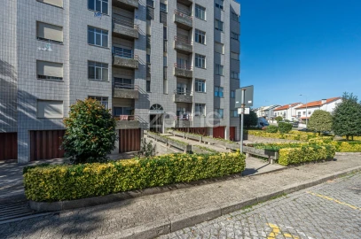 Apartamento T3 para Venda em Cidade da Maia