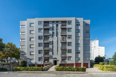 Apartamento T3 para Venda em Cidade da Maia