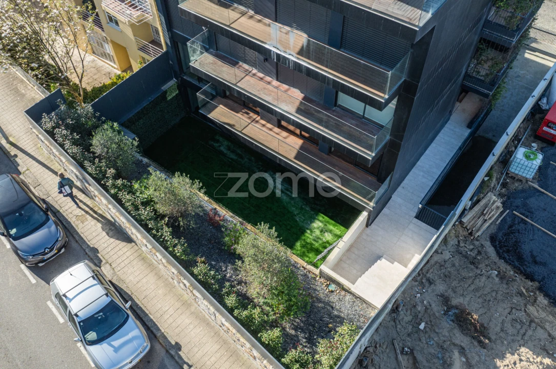 Apartamento T4 para Venda em Lordelo do Ouro e Massarelos Foto 10