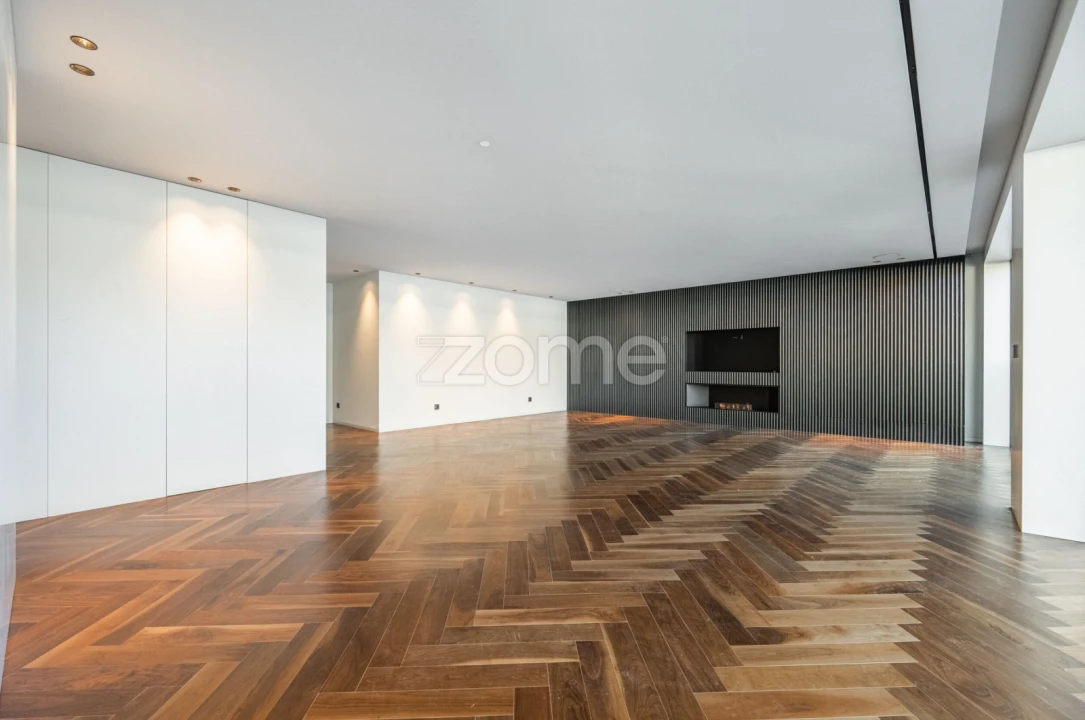 Apartamento T4 para Venda em Lordelo do Ouro e Massarelos Foto 46