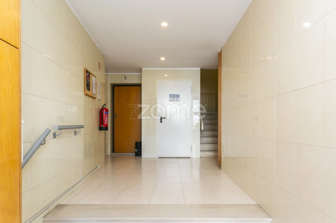Apartamento T2 para Venda em Aldoar, Foz do Douro e Nevogilde Foto 17