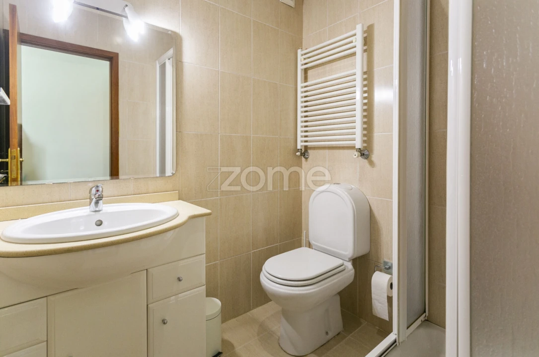 Apartamento T2 para Venda em Aldoar, Foz do Douro e Nevogilde Foto 12