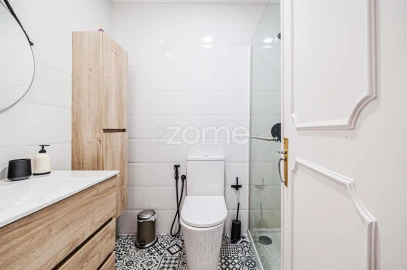 Apartamento T2 para Venda em Santa Maria e São Miguel, São Martinho, São Pedro Penaferrim