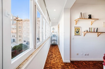 Apartamento T2 para Venda em Santa Maria e São Miguel, São Martinho, São Pedro Penaferrim