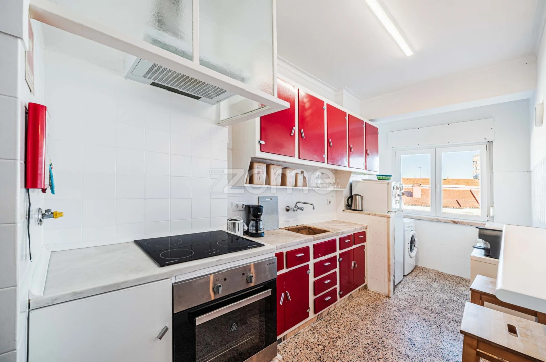 Apartamento T2 para Venda em Santa Maria e São Miguel, São Martinho, São Pedro Penaferrim Foto 1