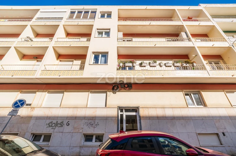 Apartamento T2 para Venda em Santa Maria e São Miguel, São Martinho, São Pedro Penaferrim Foto 32