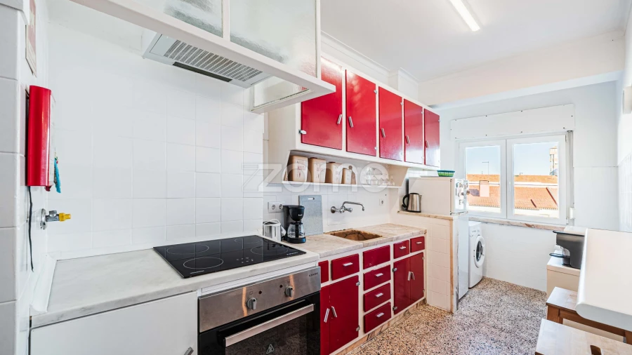 Apartamento T2 para Venda em Santa Maria e São Miguel, São Martinho, São Pedro Penaferrim