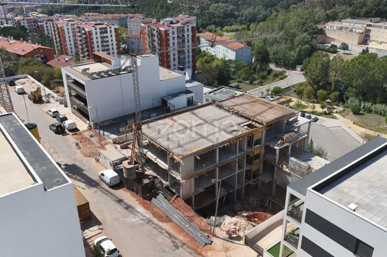 Apartamento T2 para Venda em Santo Antonio dos Olivais Foto 13