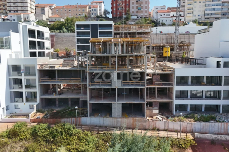 Apartamento T2 para Venda em Santo Antonio dos Olivais Foto 19