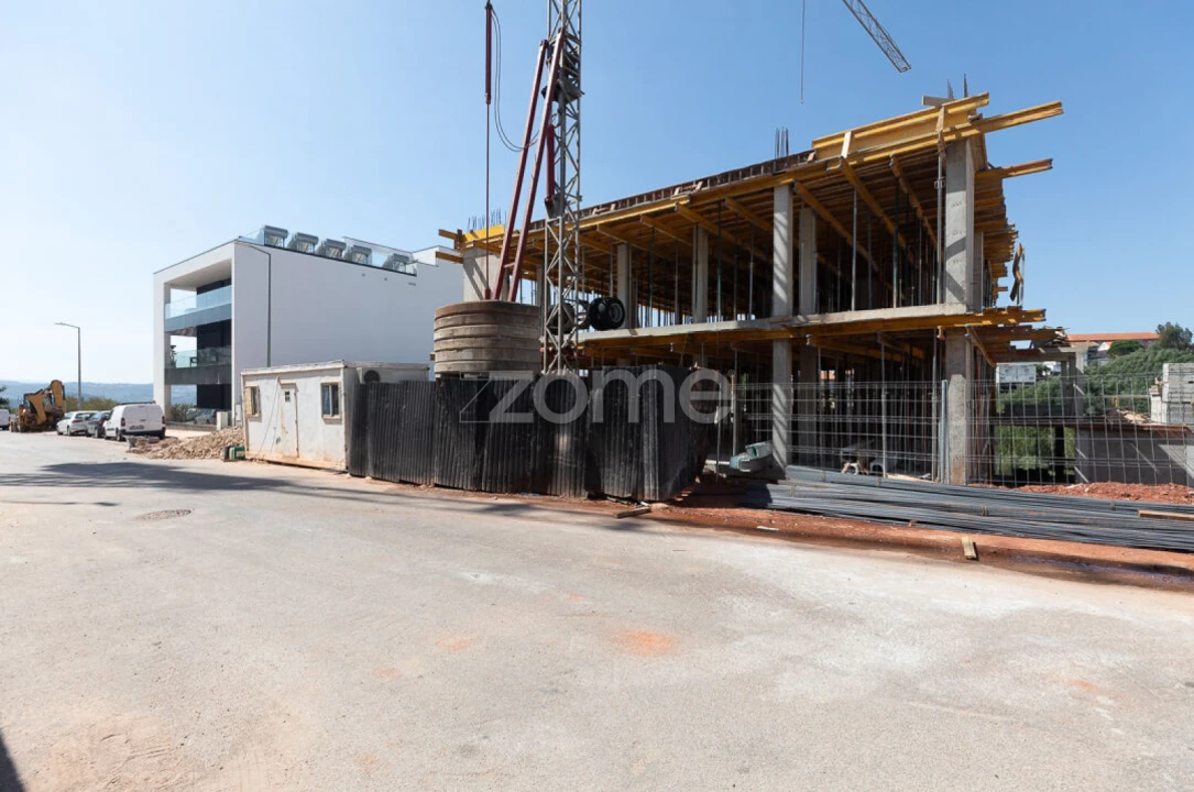 Apartamento T2 para Venda em Santo Antonio dos Olivais Foto 4