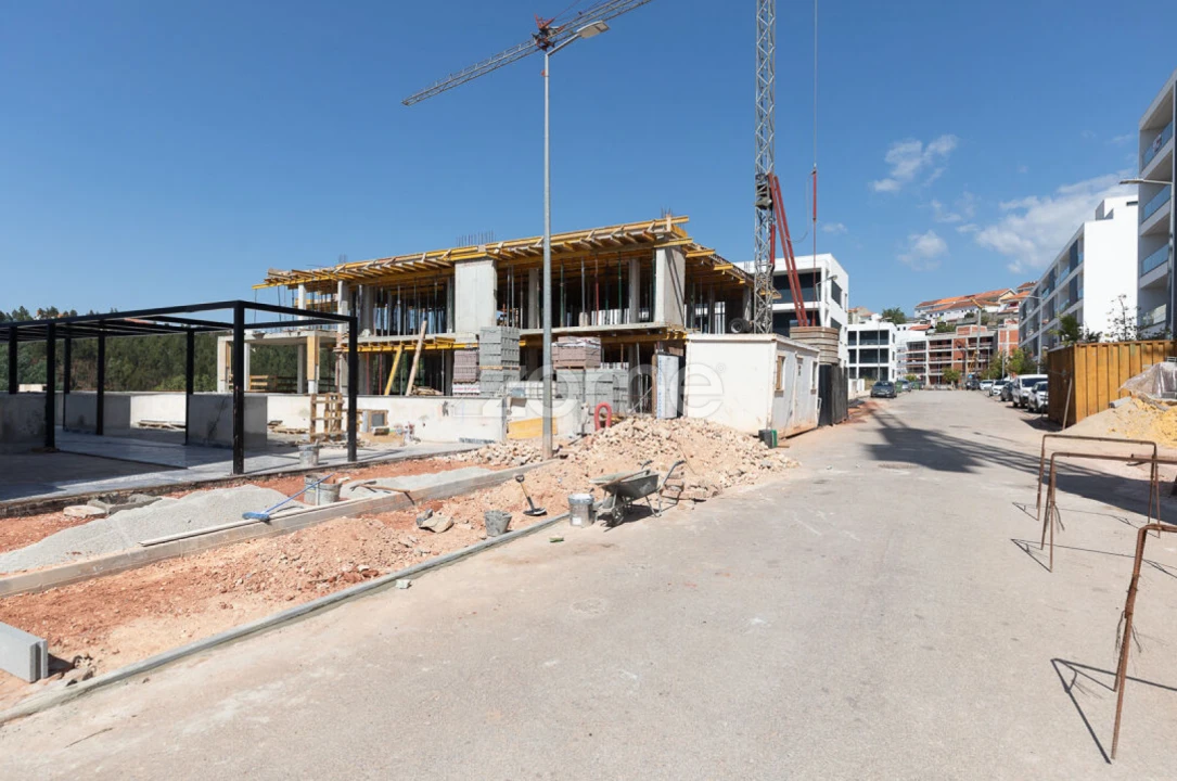 Apartamento T2 para Venda em Santo Antonio dos Olivais Foto 7