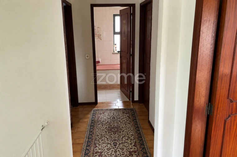 Moradia T4 para Venda em São Silvestre Foto 23
