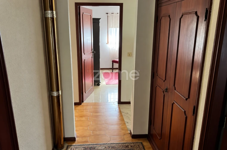 Moradia T4 para Venda em São Silvestre Foto 18
