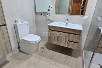 Apartamento T3 para Arrendamento em São Domingos de Rana