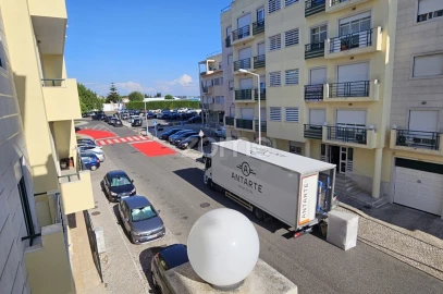 Apartamento T3 para Arrendamento em São Domingos de Rana