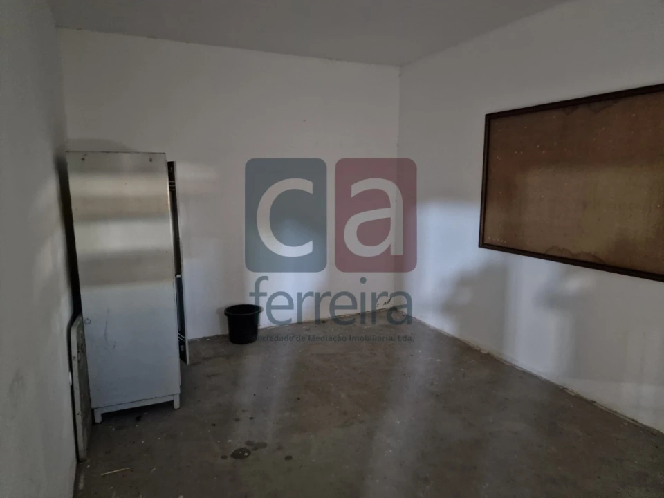 Armazém para Venda em Alpiarça Foto 22