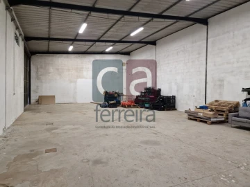 Armazém para Venda em Alpiarça