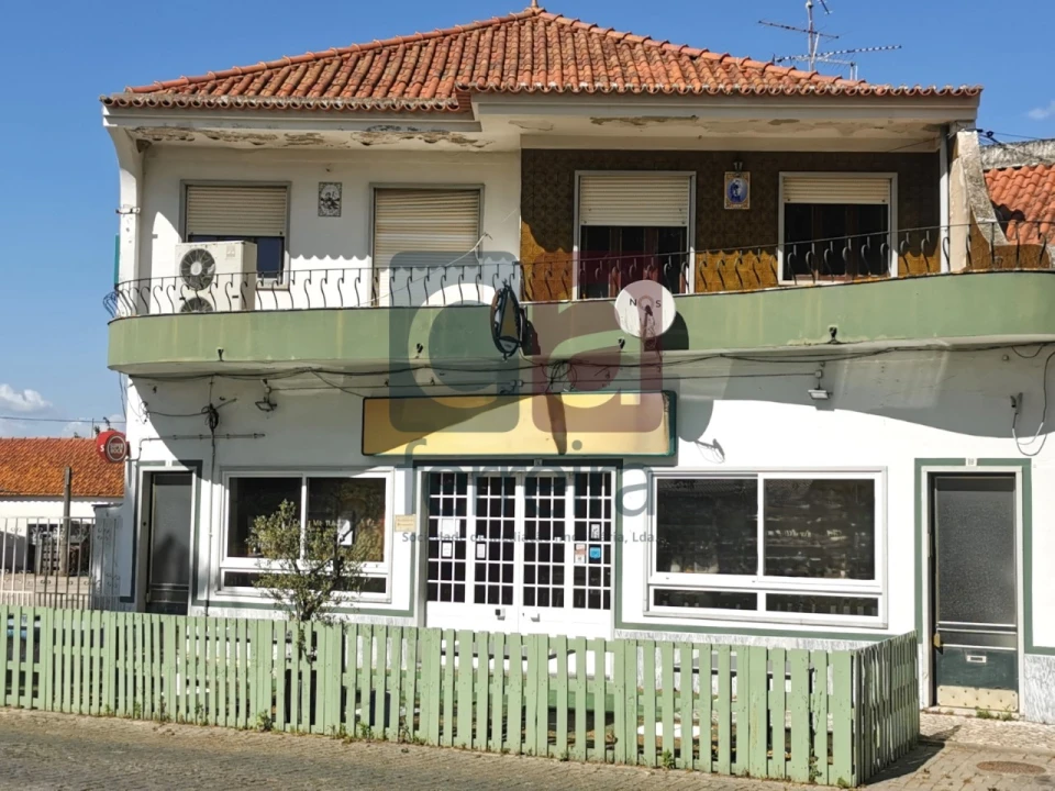 Negócio para Arrendamento em Almeirim Foto 1