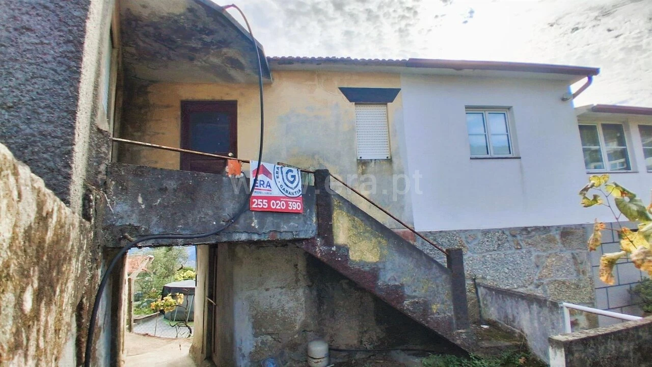 Moradia T3 para Venda em Santa Cruz do Douro e São Tomé de Covelas Foto 14
