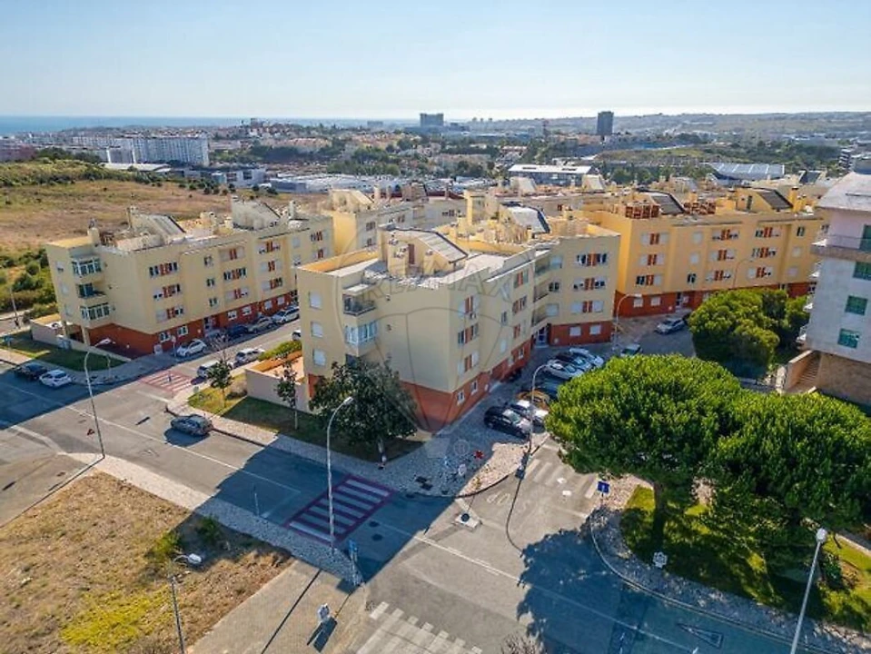 Apartamento T2 para Venda em Oeiras e São Julião da Barra, Paço de Arcos e Caxias Foto 35
