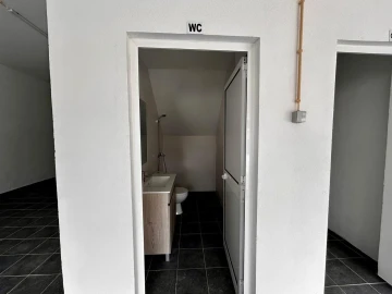 Armazém para Venda em Sertã