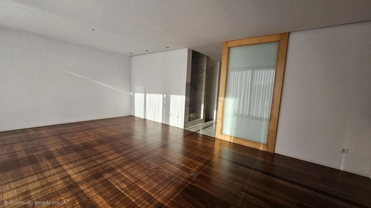 Moradia T4 para Venda em Aver-O-Mar, Amorim e Terroso Foto 3
