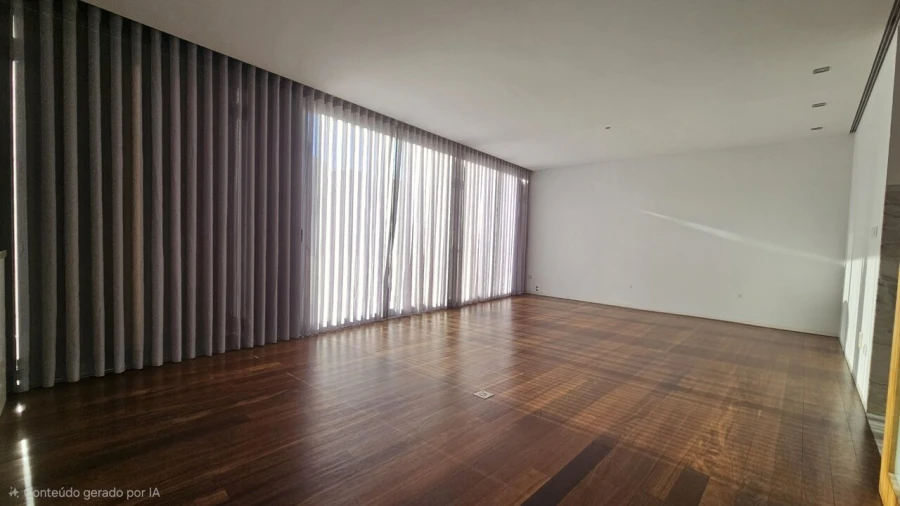 Moradia T4 para Venda em Aver-O-Mar, Amorim e Terroso Foto 2