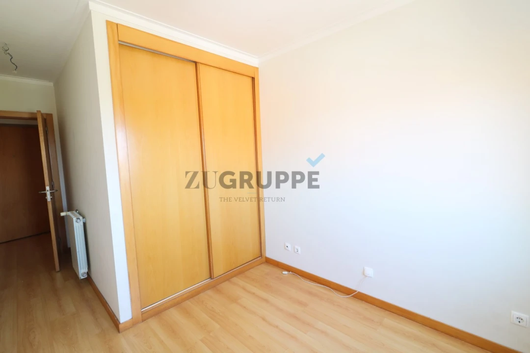 Apartamento T3 para Venda em Glória e Vera Cruz Foto 3
