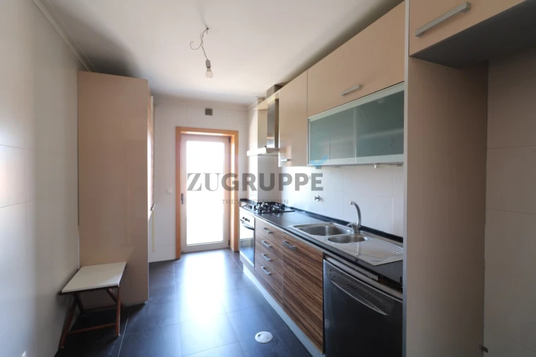 Apartamento T3 para Venda em Glória e Vera Cruz Foto 12