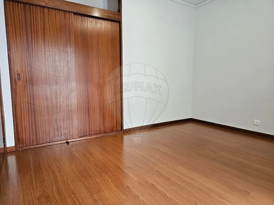 Apartamento T3 para Venda em São Martinho Foto 12
