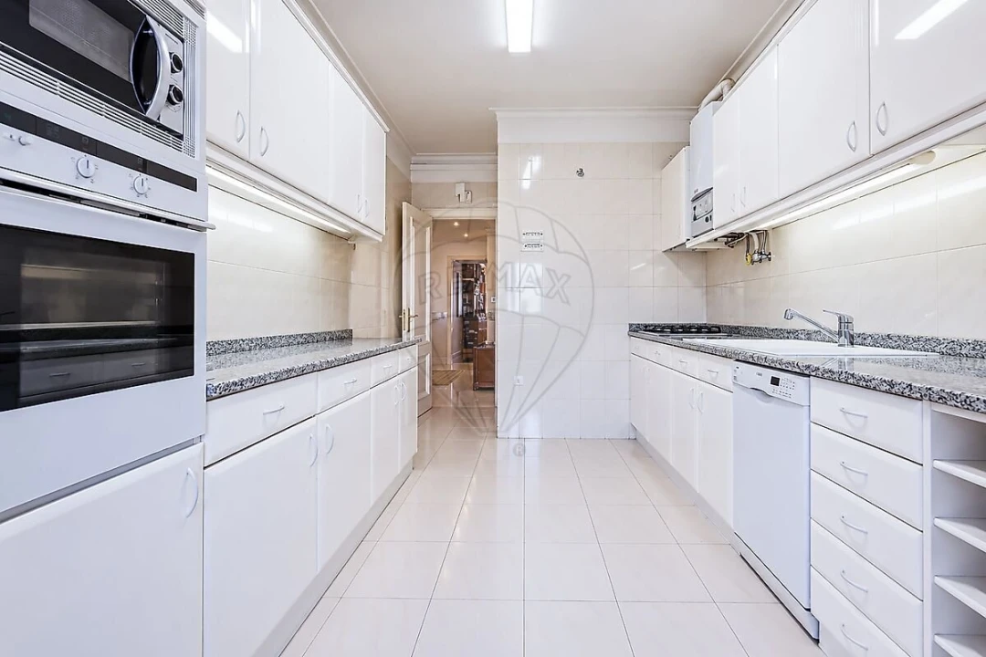 Apartamento T3 para Venda em São Domingos de Benfica Foto 22