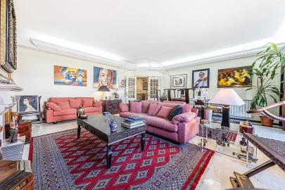 Apartamento T3 para Venda em São Domingos de Benfica