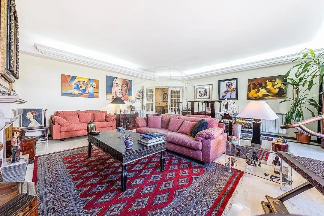Apartamento T3 para Venda em São Domingos de Benfica Foto 4