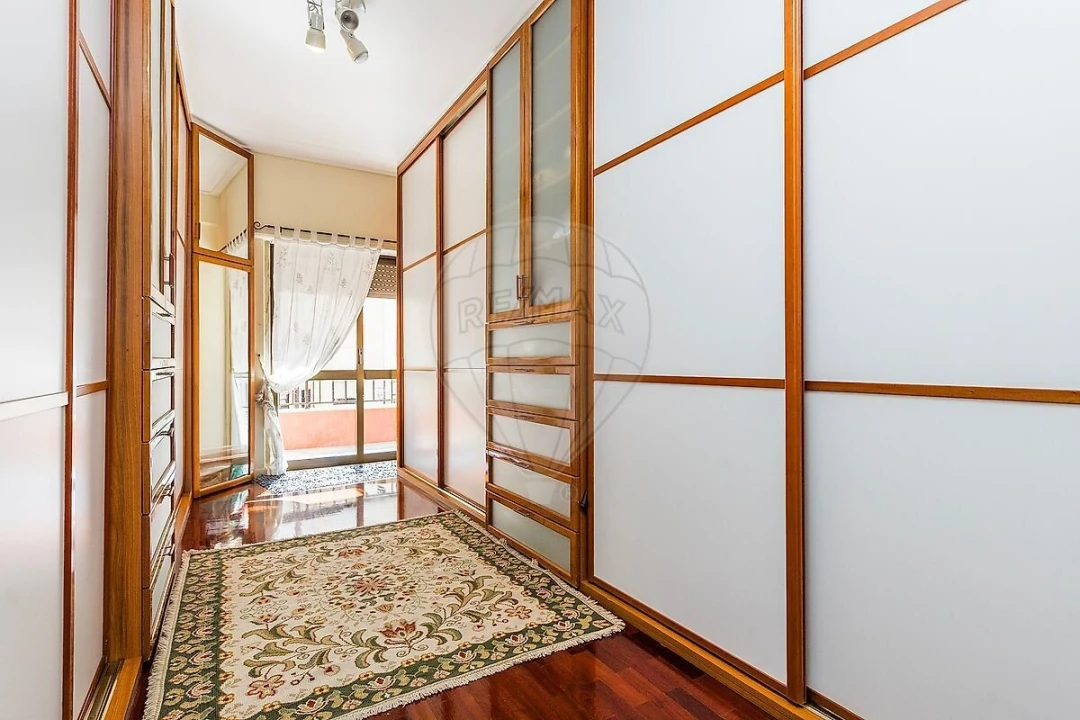 Apartamento T3 para Venda em São Domingos de Benfica Foto 16