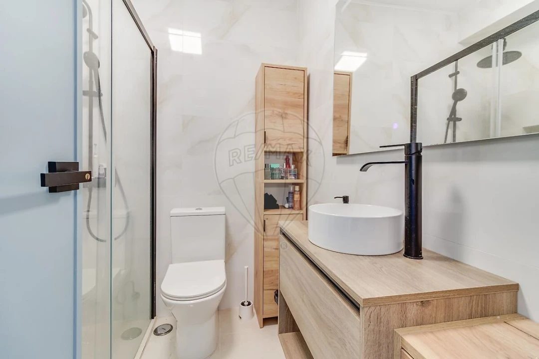 Apartamento T3 para Venda em Rio de Mouro Foto 11