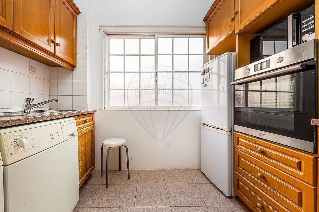 Apartamento T1 para Venda em Areeiro Foto 11