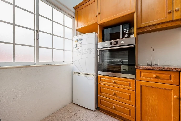 Apartamento T1 para Venda em Areeiro Foto 12