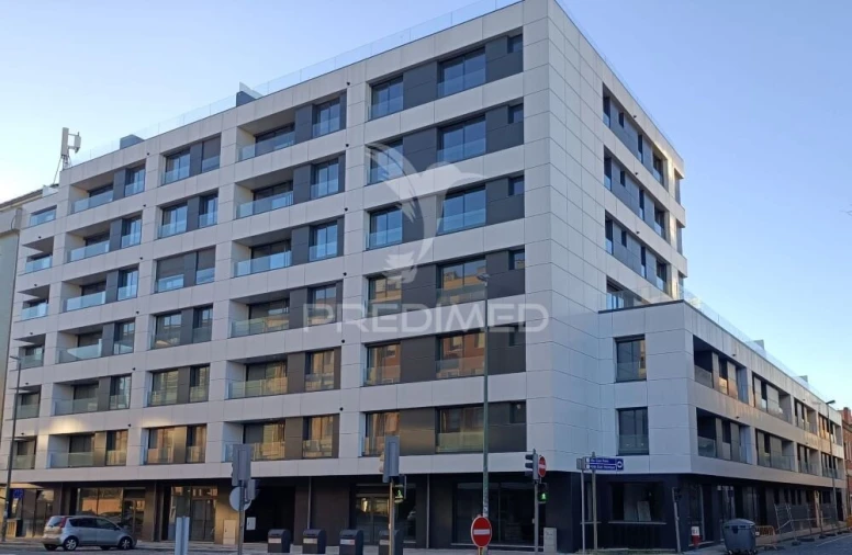 Apartamento T3 para Venda em Cedofeita, Santo Ildefonso, Sé, Miragaia, São Nicolau e Vitória Foto 3