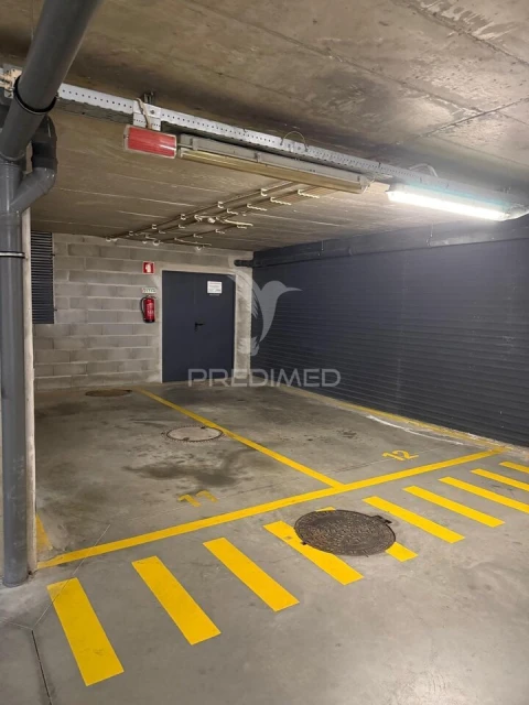 Apartamento T2 para Venda em Sacavém e Prior Velho