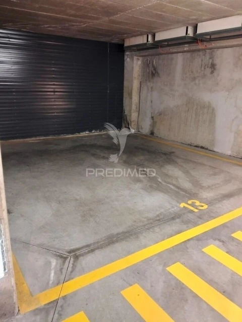Apartamento T2 para Venda em Sacavém e Prior Velho