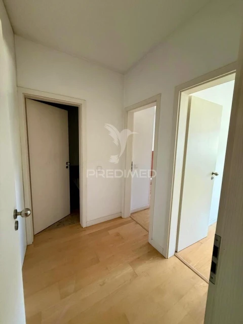 Apartamento T2 para Venda em Sacavém e Prior Velho