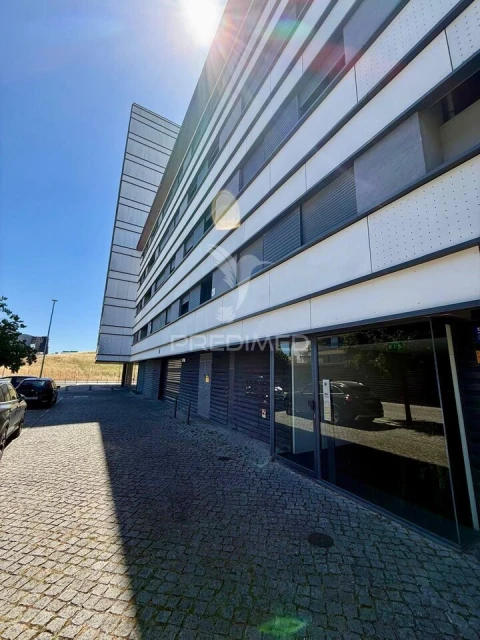 Apartamento T2 para Venda em Sacavém e Prior Velho