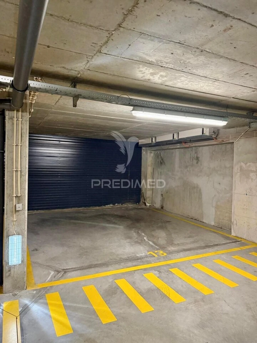 Apartamento T2 para Venda em Sacavém e Prior Velho Foto 16